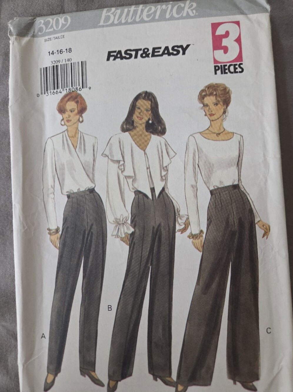 Butterick 3209 Misses' Petite Pants Sewing Pattern